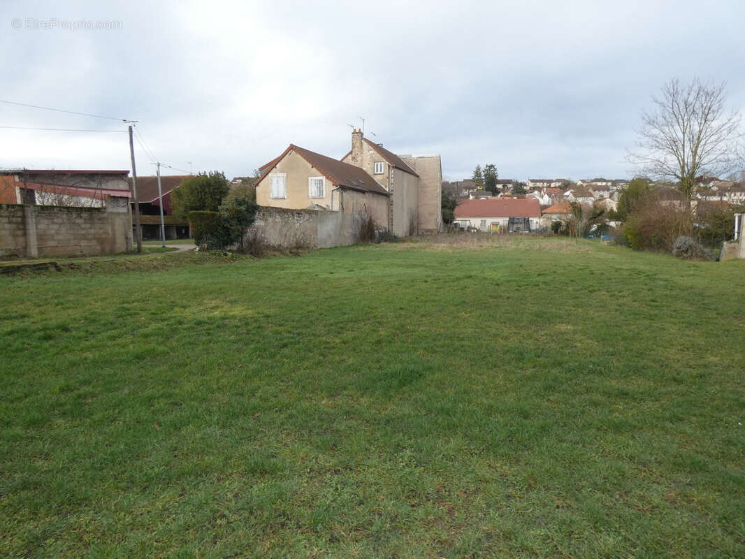 Appartement à MIGENNES