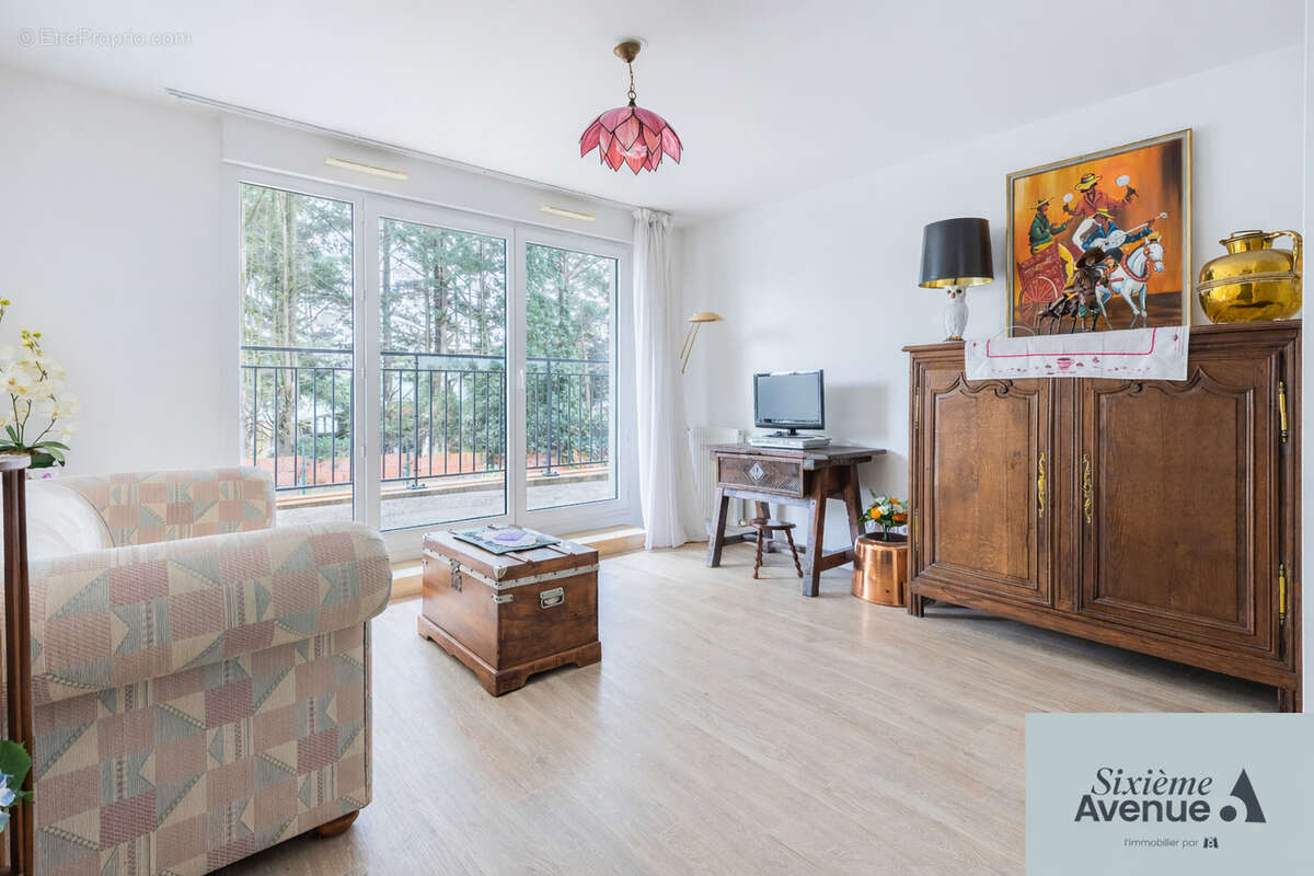 Appartement à SAINT-MICHEL-SUR-ORGE