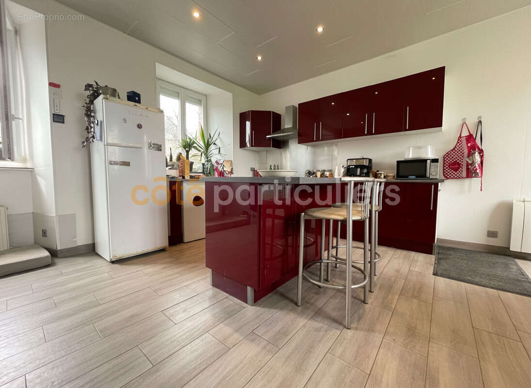 Maison en pierres 7 pièce(s) 153 m2 Montfiquet - photo 4