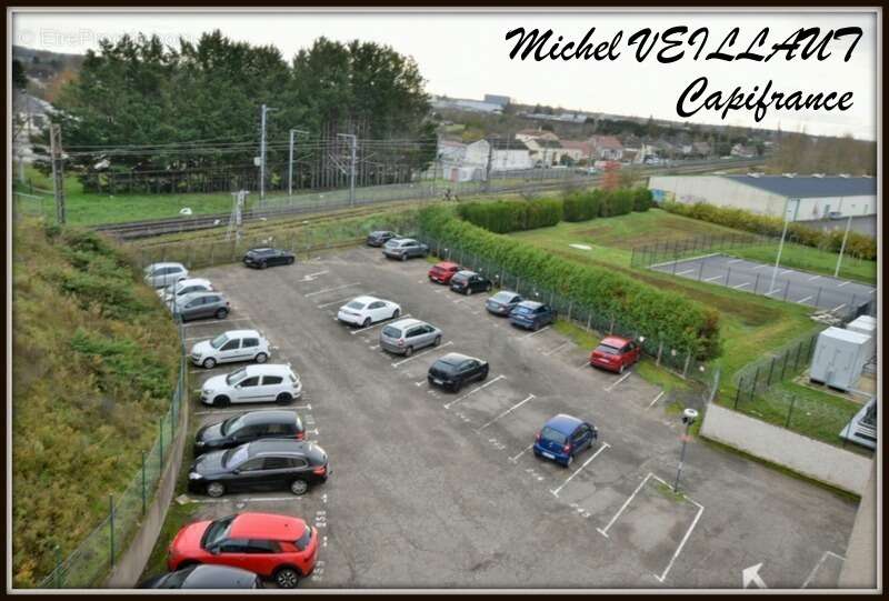 Appartement à YZEURE