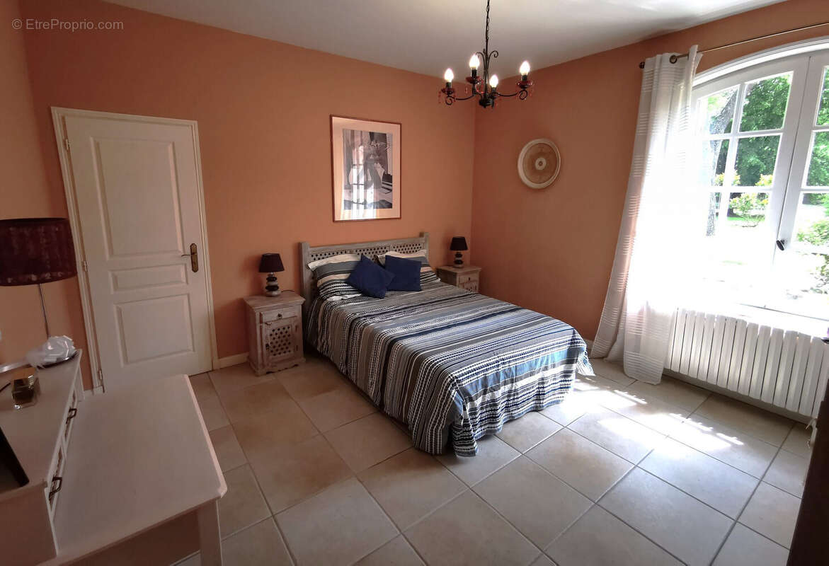chambre 3 - Maison à BERGERAC