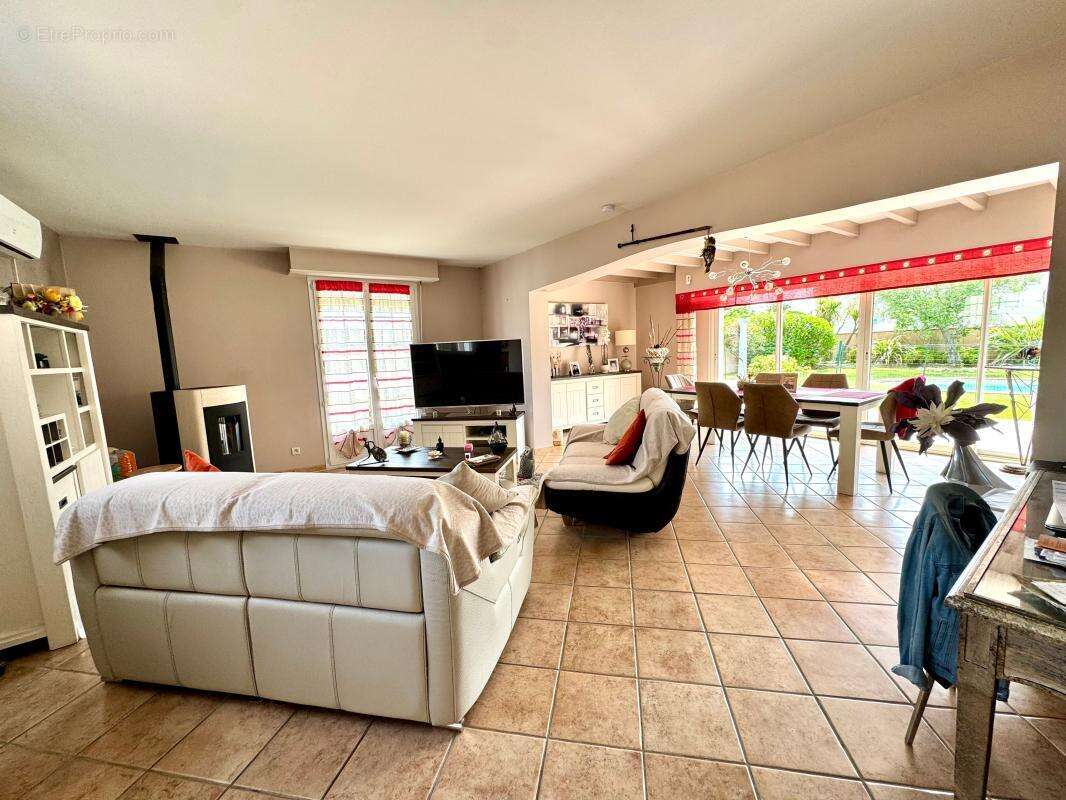 Maison à LONS