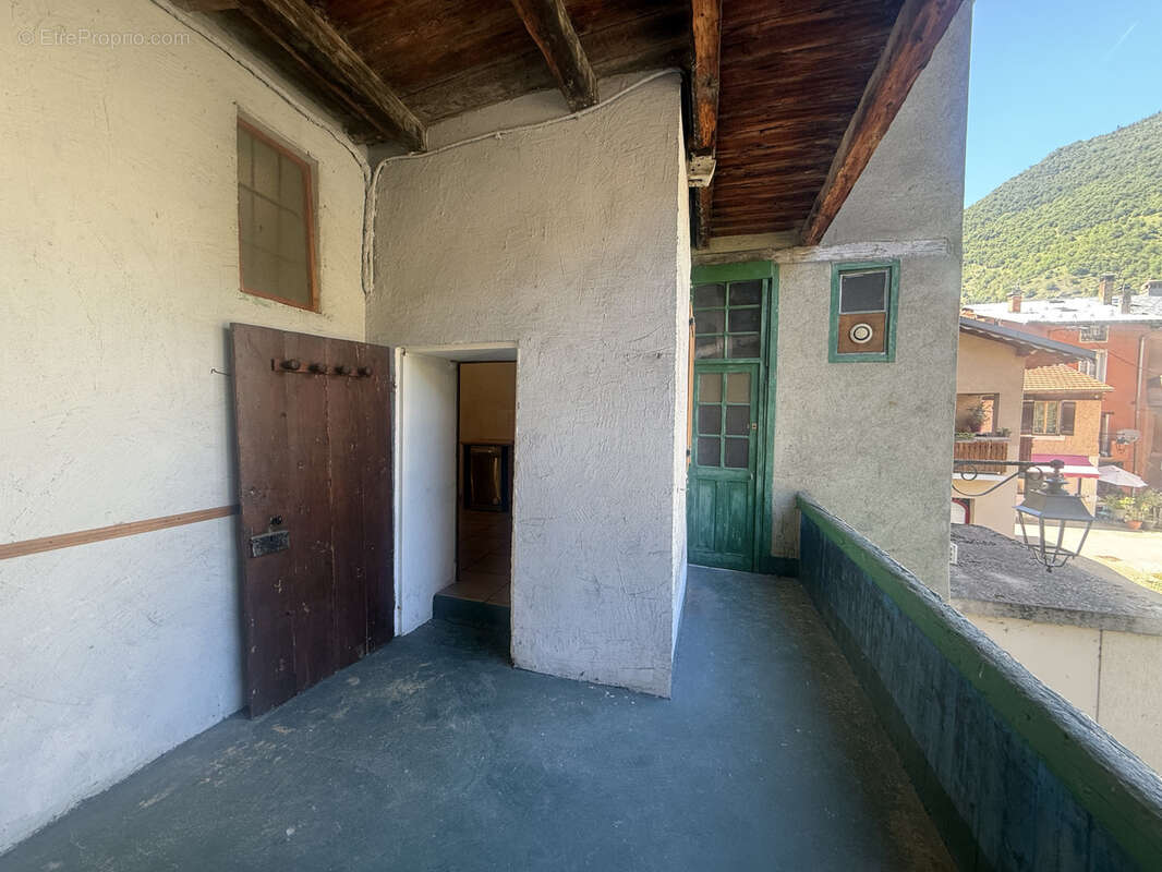 Appartement à MOUTIERS