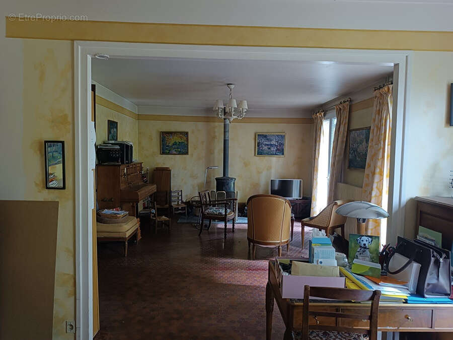 Maison à LA GUERCHE-SUR-L'AUBOIS