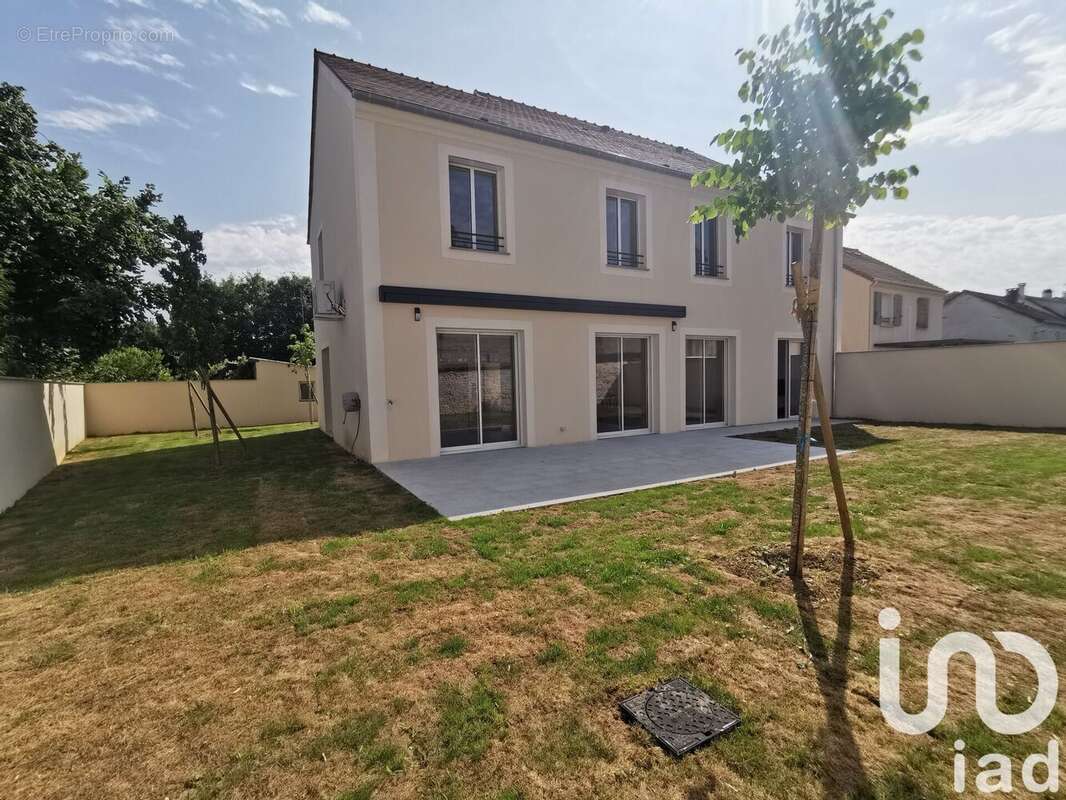 Photo 3 - Maison à BRIE-COMTE-ROBERT