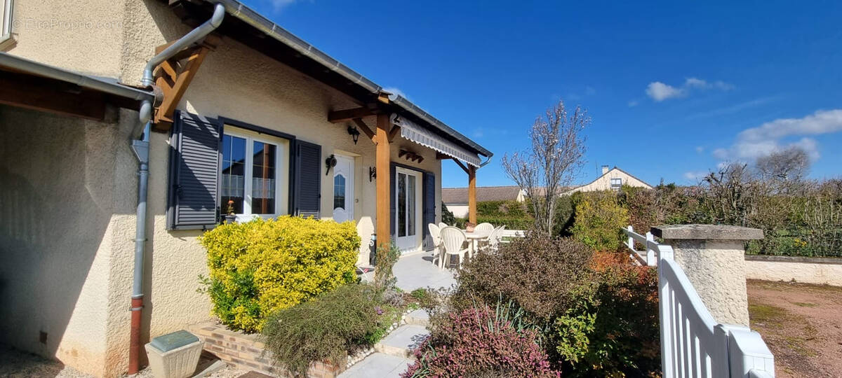 Maison à VITRY-EN-CHAROLLAIS