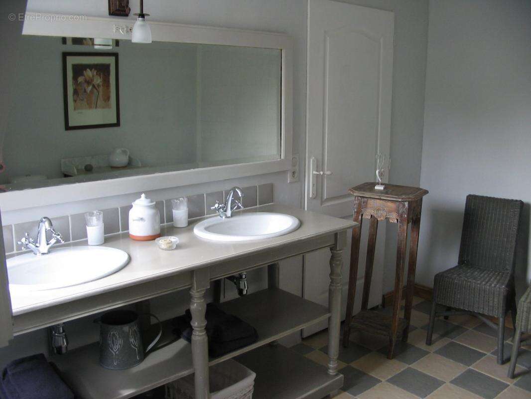 Maison à SAINT-DENIS-LES-MARTEL