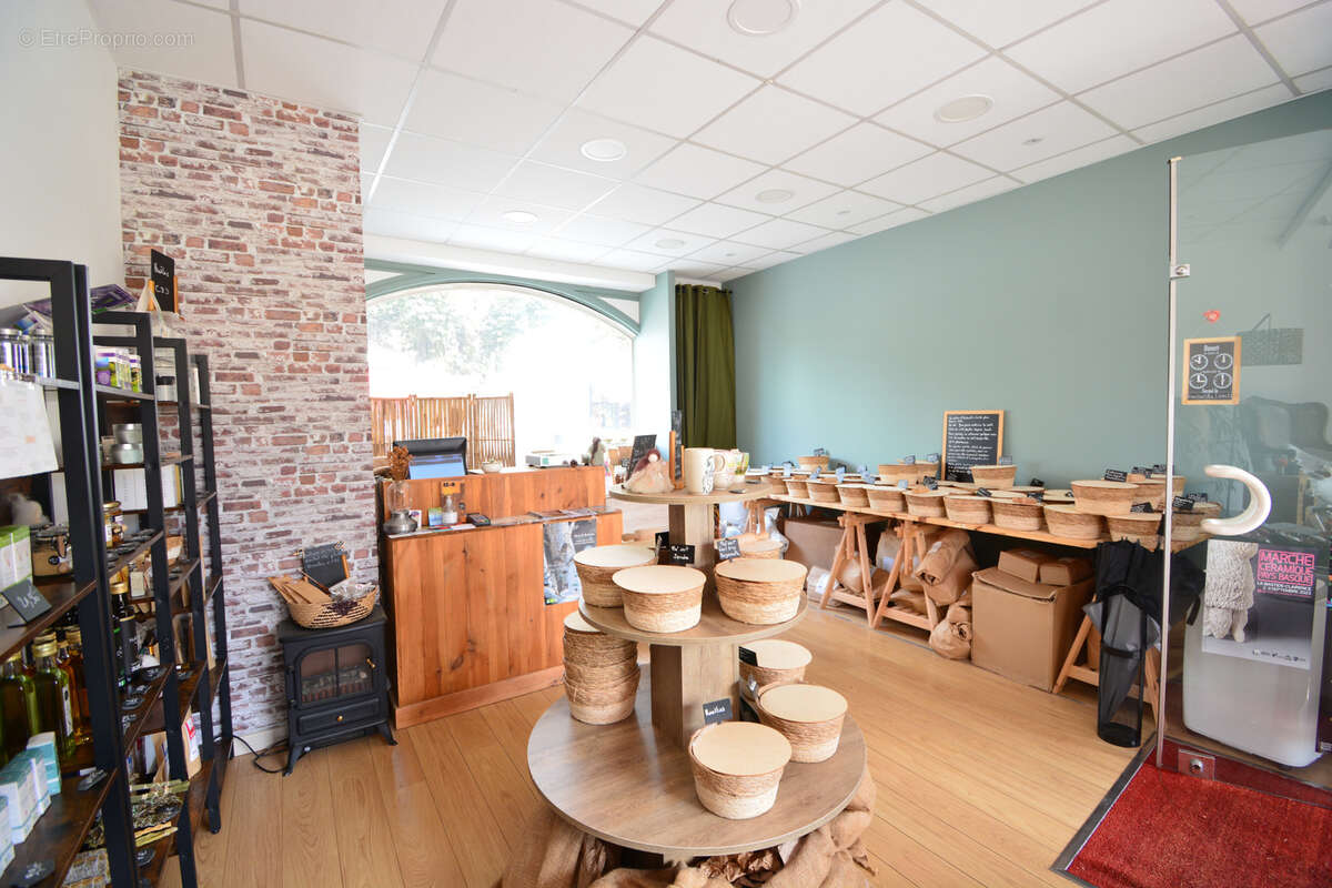 Commerce à CAMBO-LES-BAINS