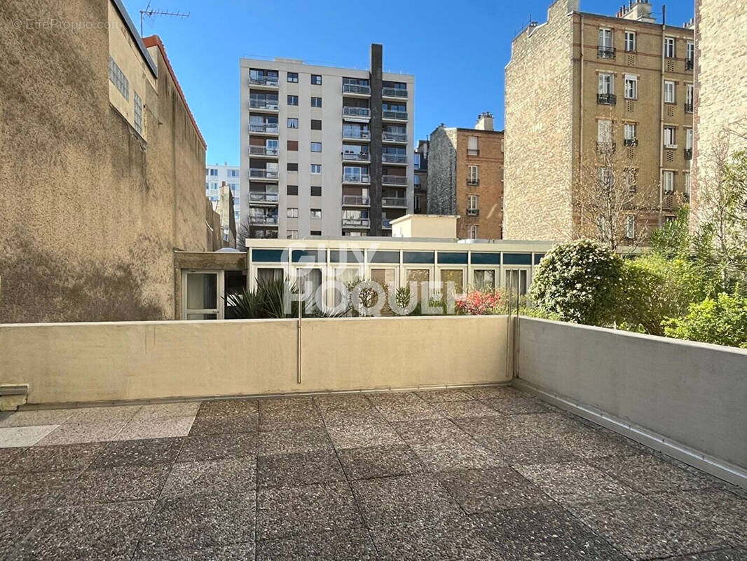 Appartement à PARIS-12E