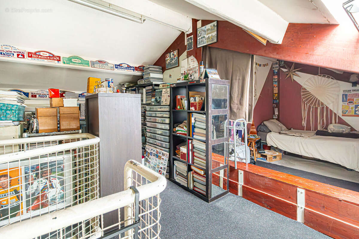 Commerce à GARDANNE