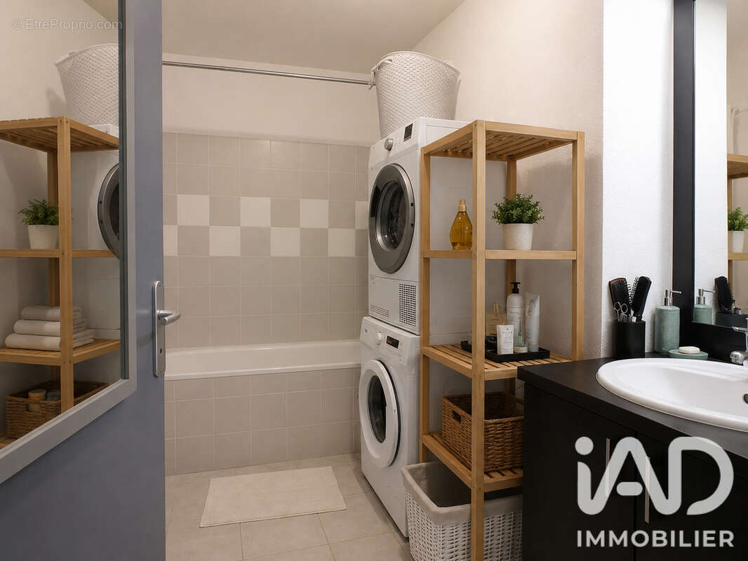 Appartement 78 m² à Lons  - photo 8