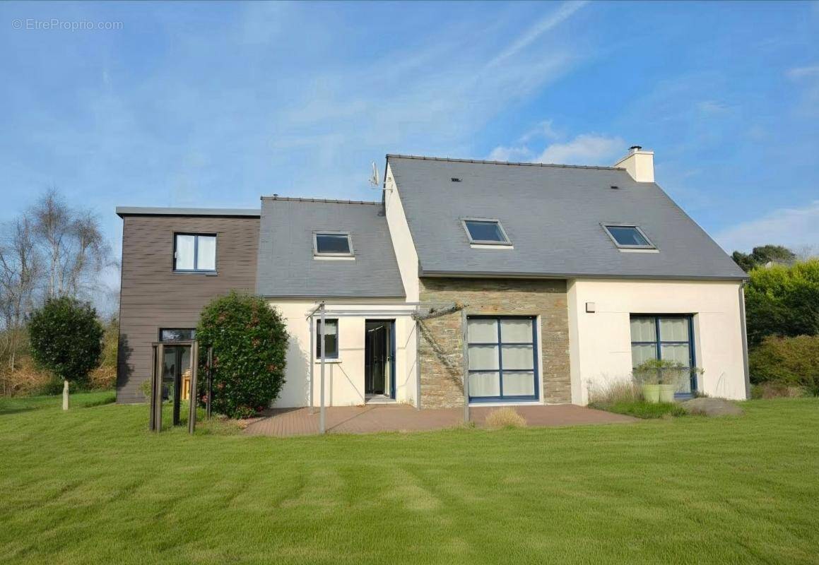 Maison à PLEUMEUR-BODOU