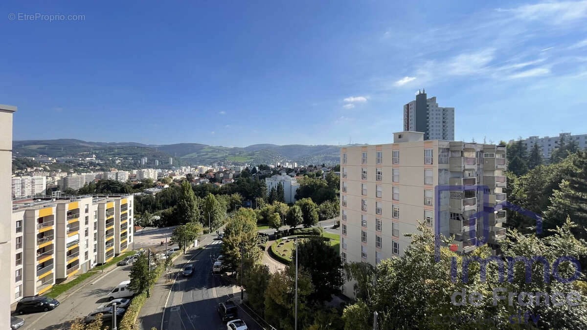 Appartement à SAINT-ETIENNE