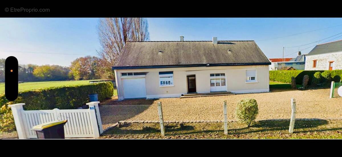 Photo 1 - Maison à LE PLESSIS-GRAMMOIRE