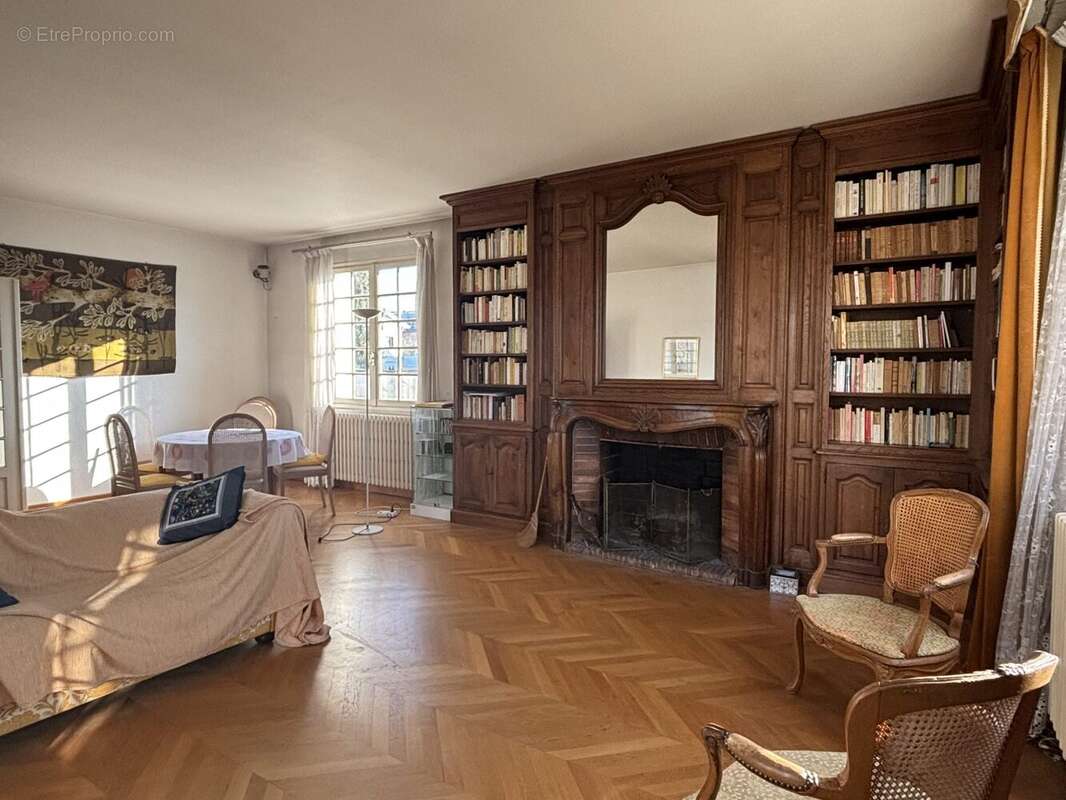 Maison 163 m² à Romans-Sur-Isere  - photo 4