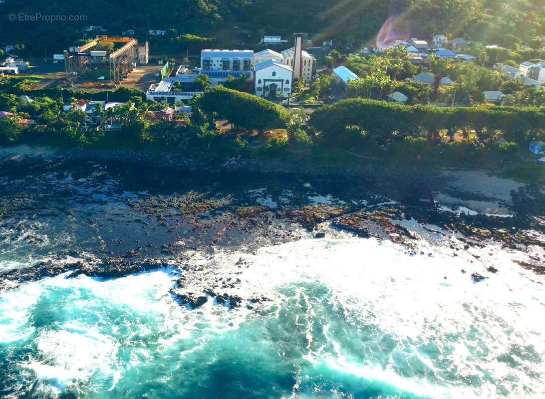 Terrain à SAINT-PIERRE