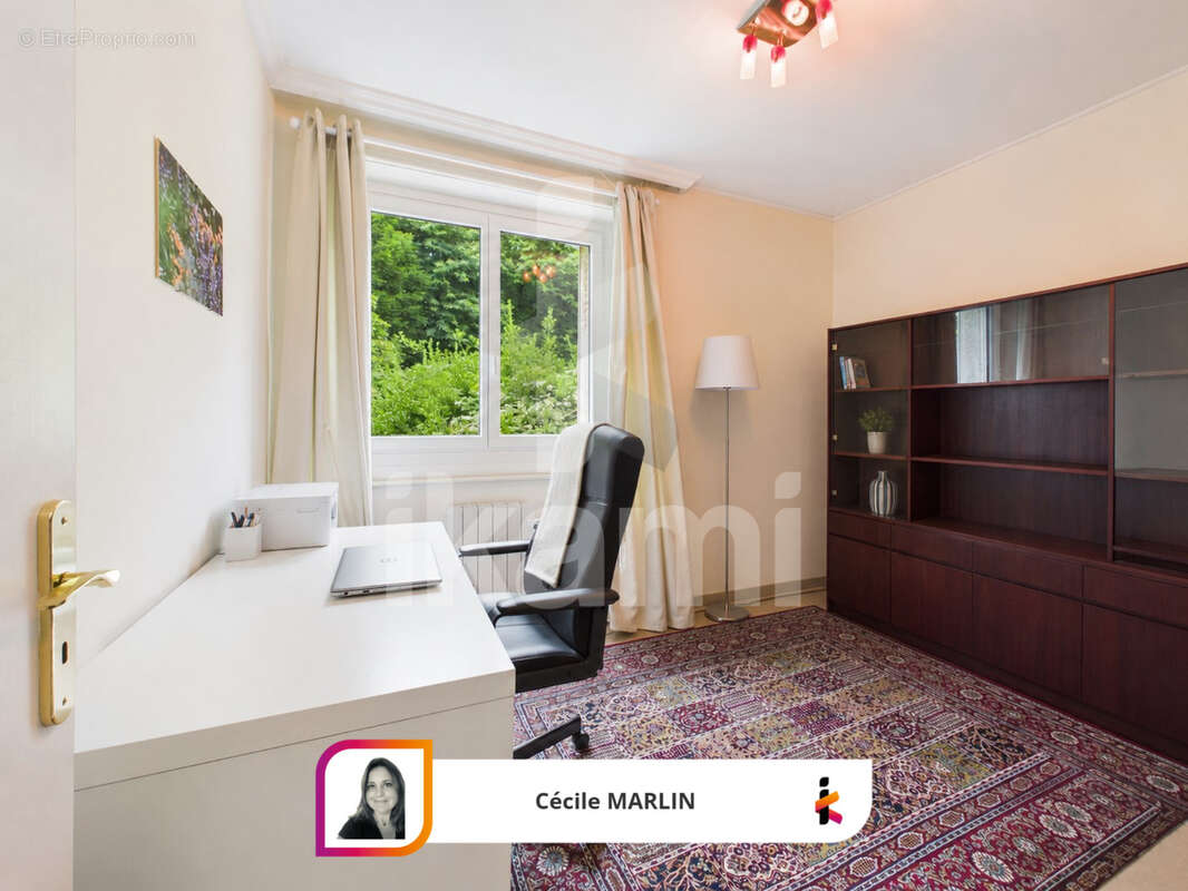 Maison de caractère avec maison indépendante, vue dominante et revenu locatif - photo 7
