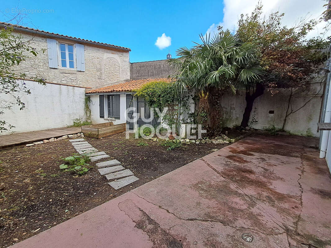 Maison à LA FLOTTE