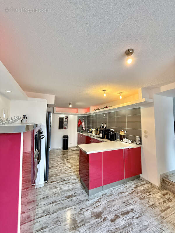 Appartement à LA CHAPELLE-DE-GUINCHAY