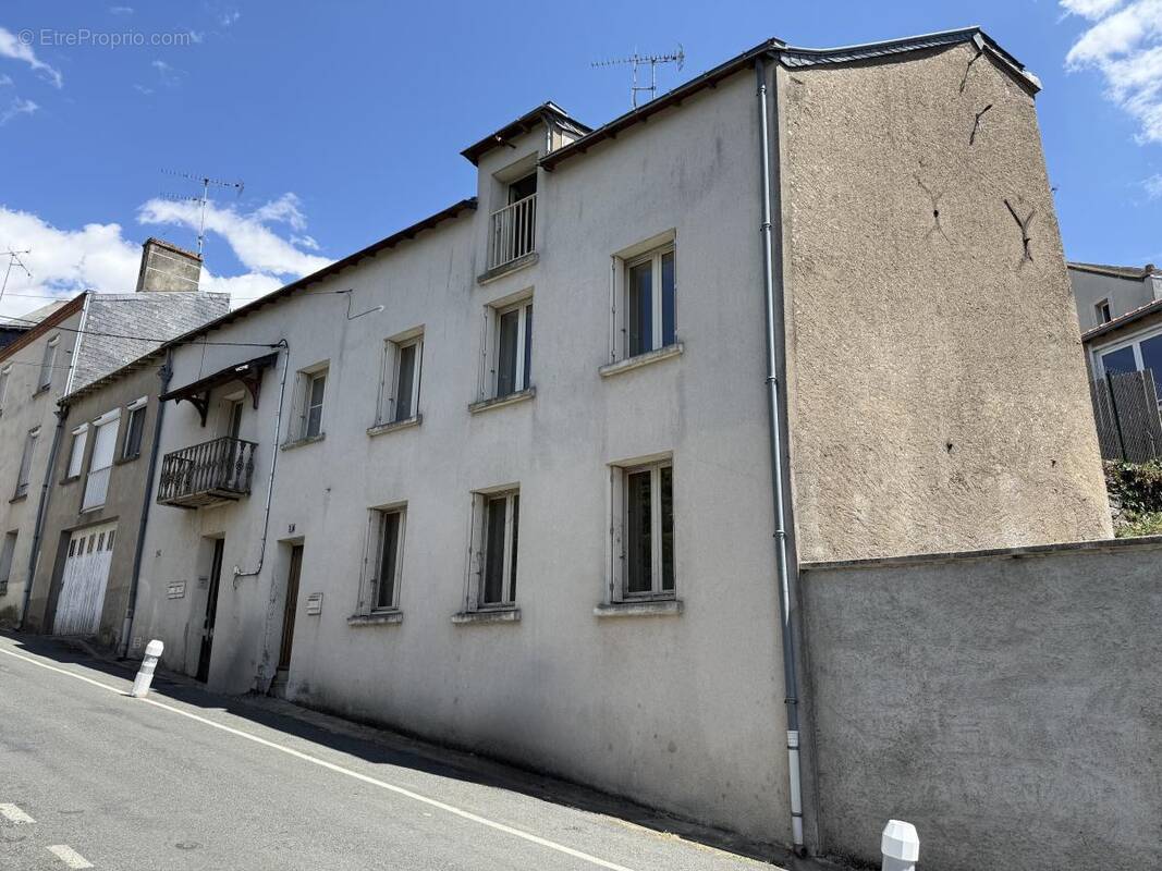 Appartement à CHEMILLE