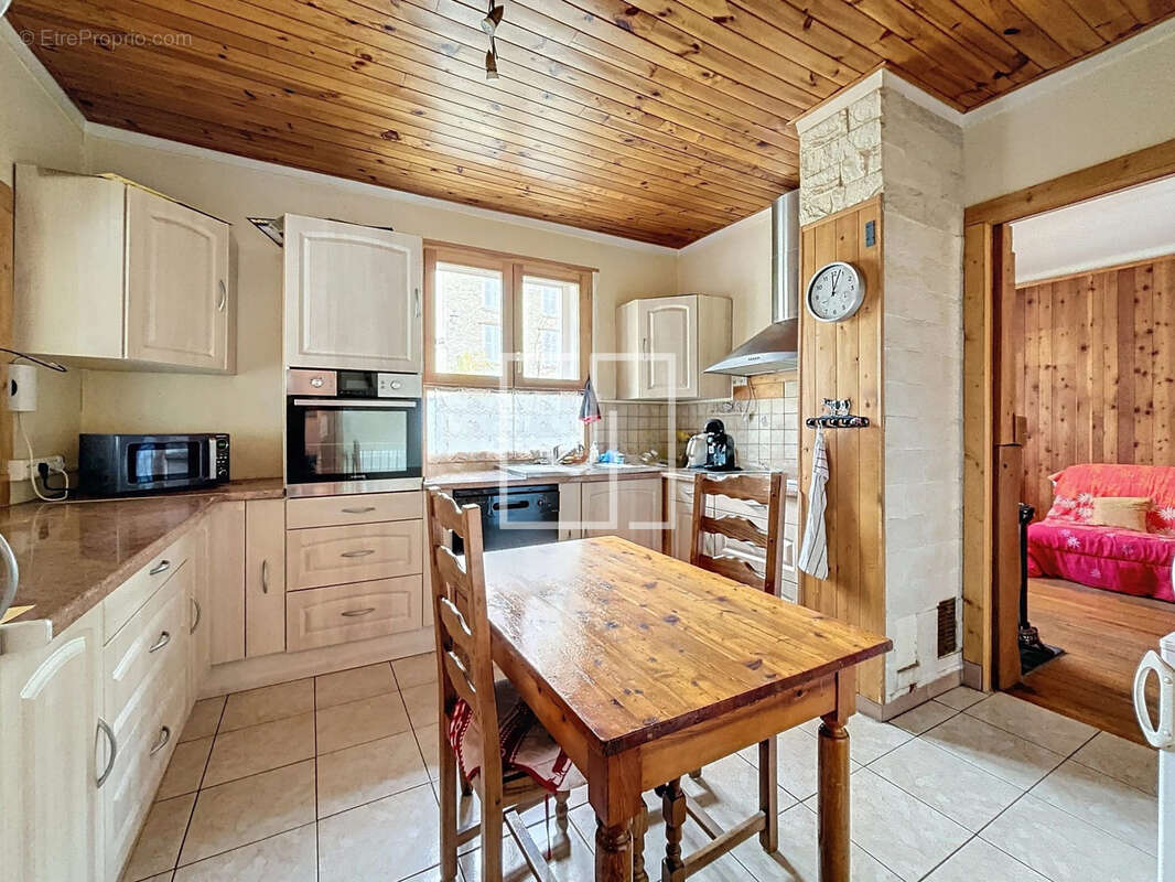 Maison à LA CONDAMINE-CHATELARD