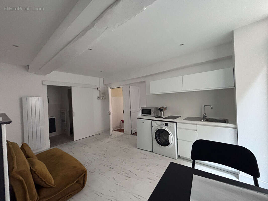 Appartement t2  avec petite cour-sans charge de copropriete - photo 4