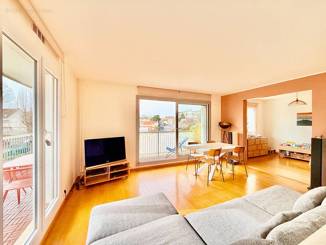 Appartement à MAISONS-ALFORT