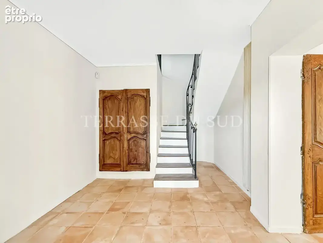 Vente Maison 10 Pièces de 229 m2 sur Parcelle de 2 558 m2 avec Terrasses, Piscine, Garages, au Calme Absolu - Puyricard - Aix en - photo 21