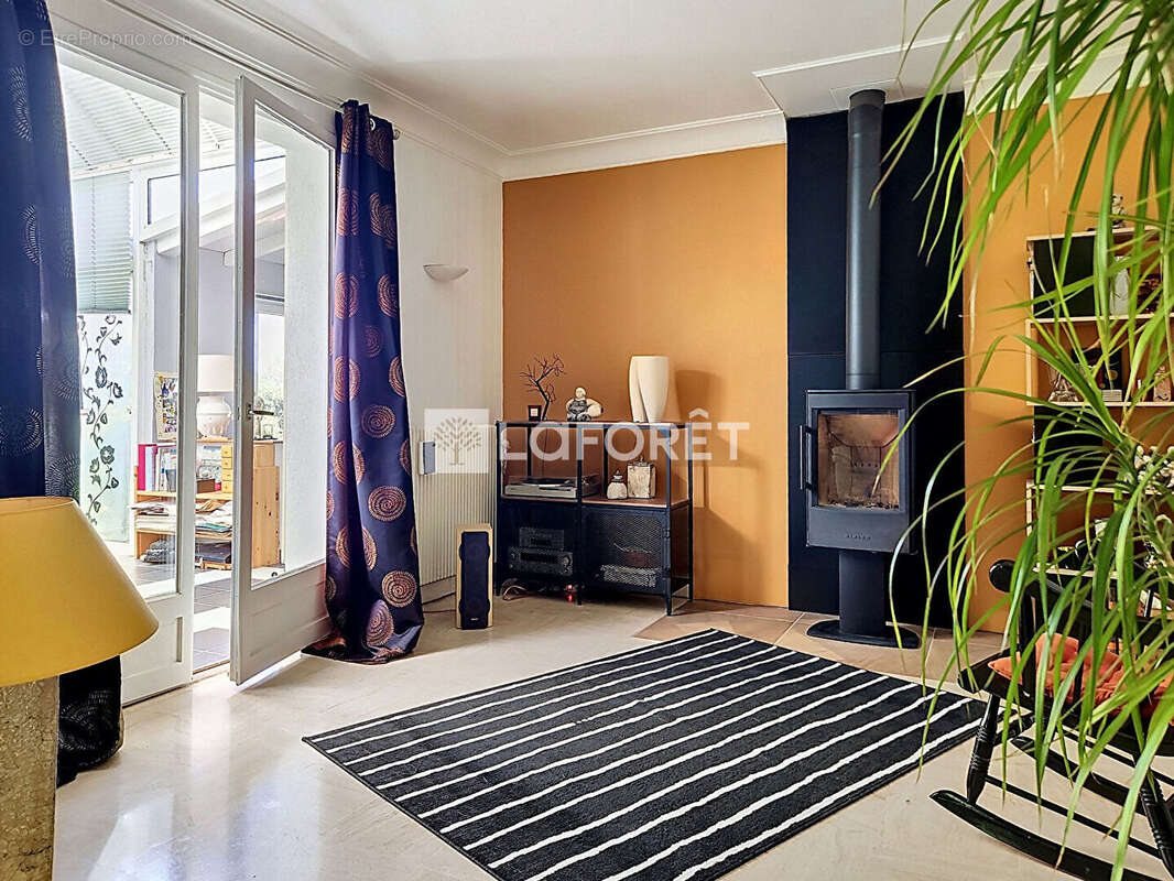 Maison familiale 4 chambres 160m² - Saint Pierre Des Fleurs - photo 6