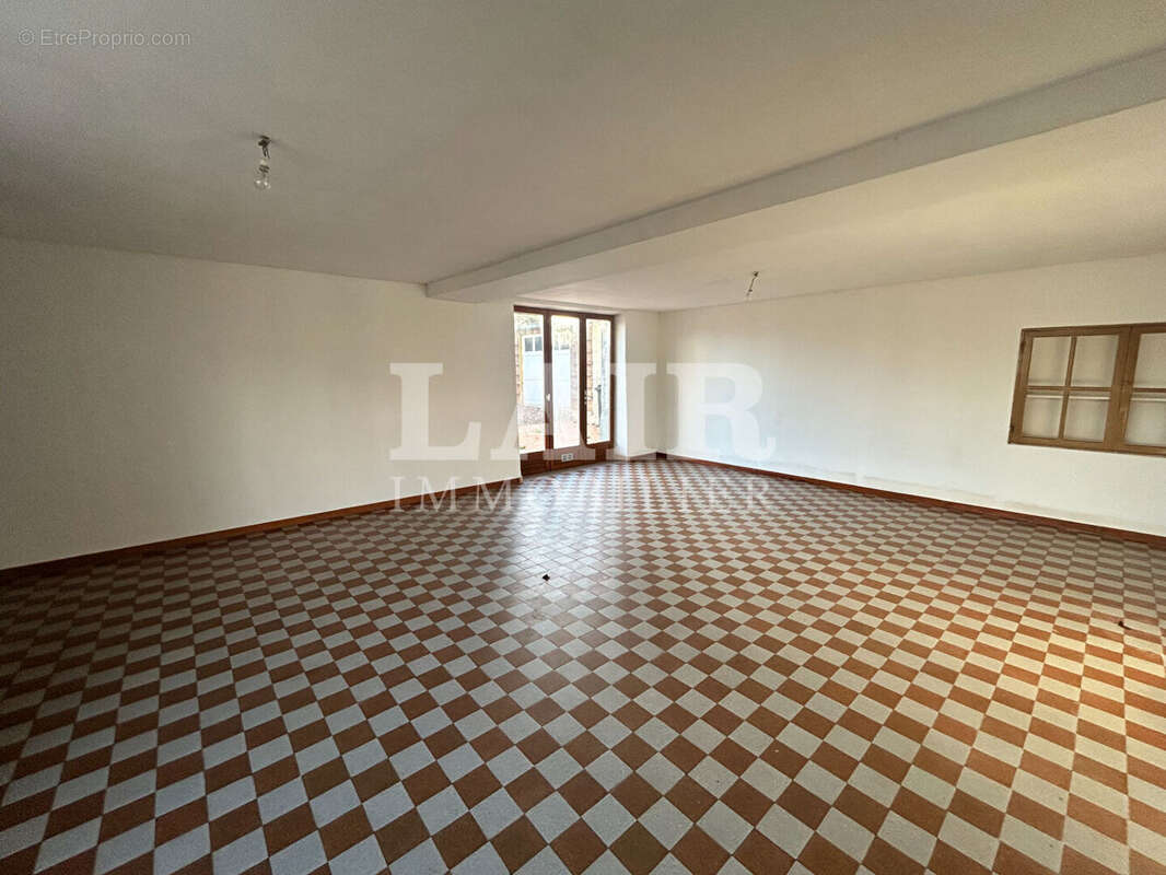 Maison à VILLEDIEU-LES-BAILLEUL