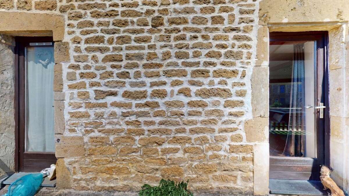 VILLECLOYE Charmante maison de village avec jardin, garage et terrasse couverte - photo 10