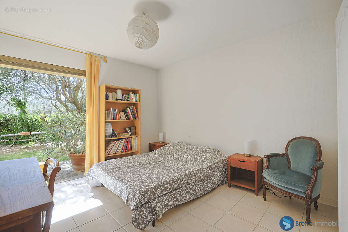 Toulon faron - maison d'architecte t8 sur terraun de 1530m2 arbore - photo 19