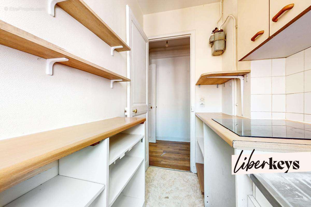 Appartement à PARIS-14E