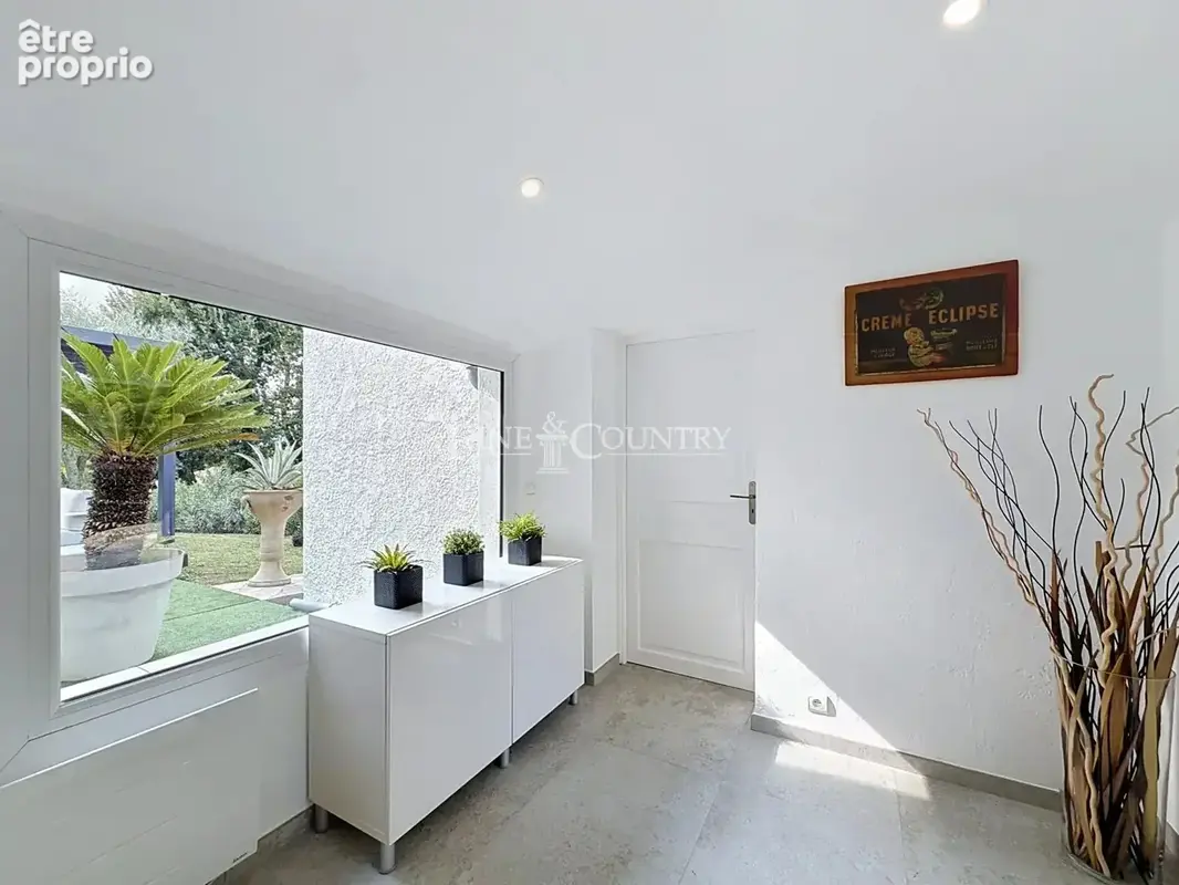 Villa rénovée à Mougins – Domaine privé - photo 12