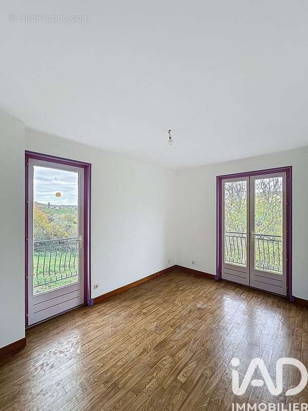 Maison 130 m² à Montromant  - photo 7