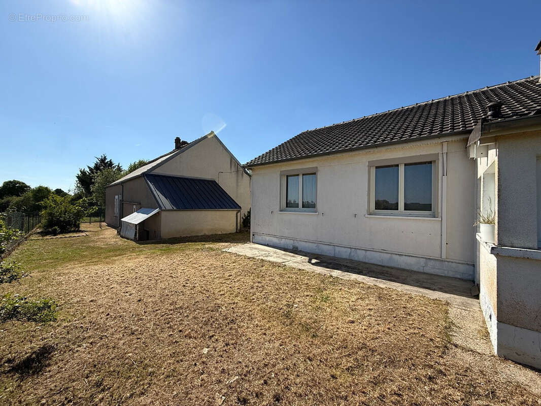 Maison à THIZAY