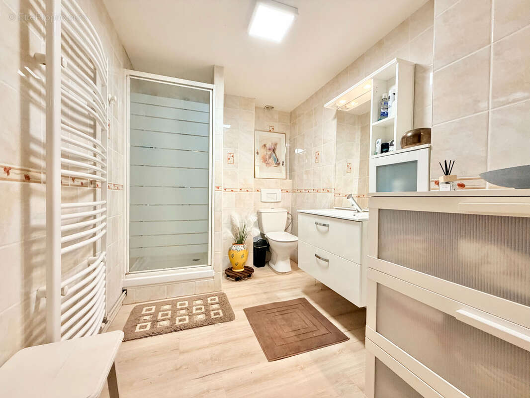 Maison à CHOLOY-MENILLOT