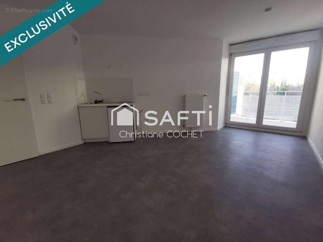 Photo 8 - Appartement à SAVIGNY-LE-TEMPLE