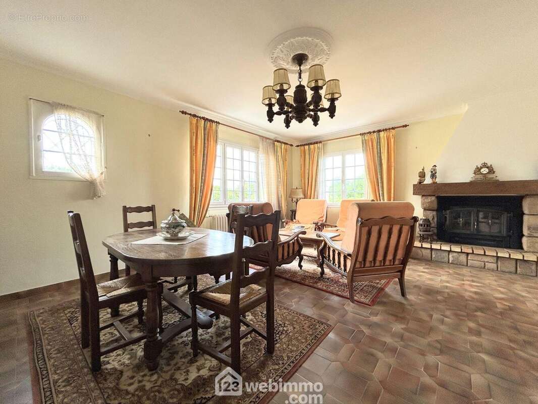 Maison 135 m² à Tredrez-Locquemeau  - photo 6