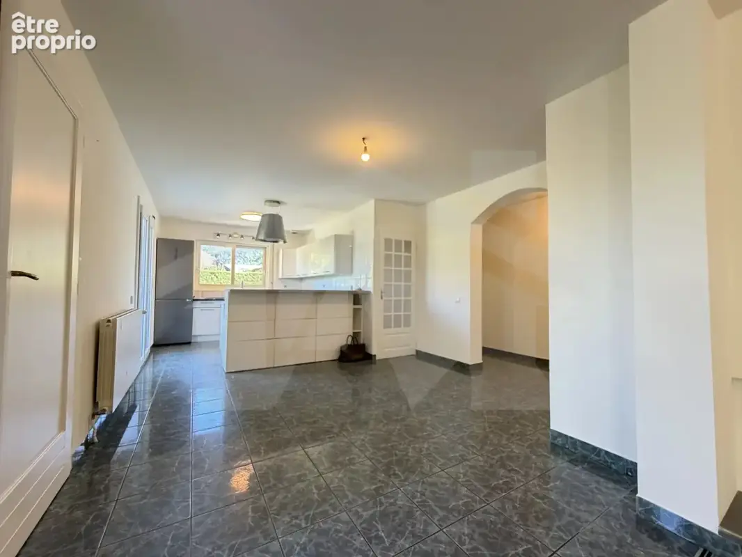 Maison de 120m2 de plein pieds avec jardin - photo 6