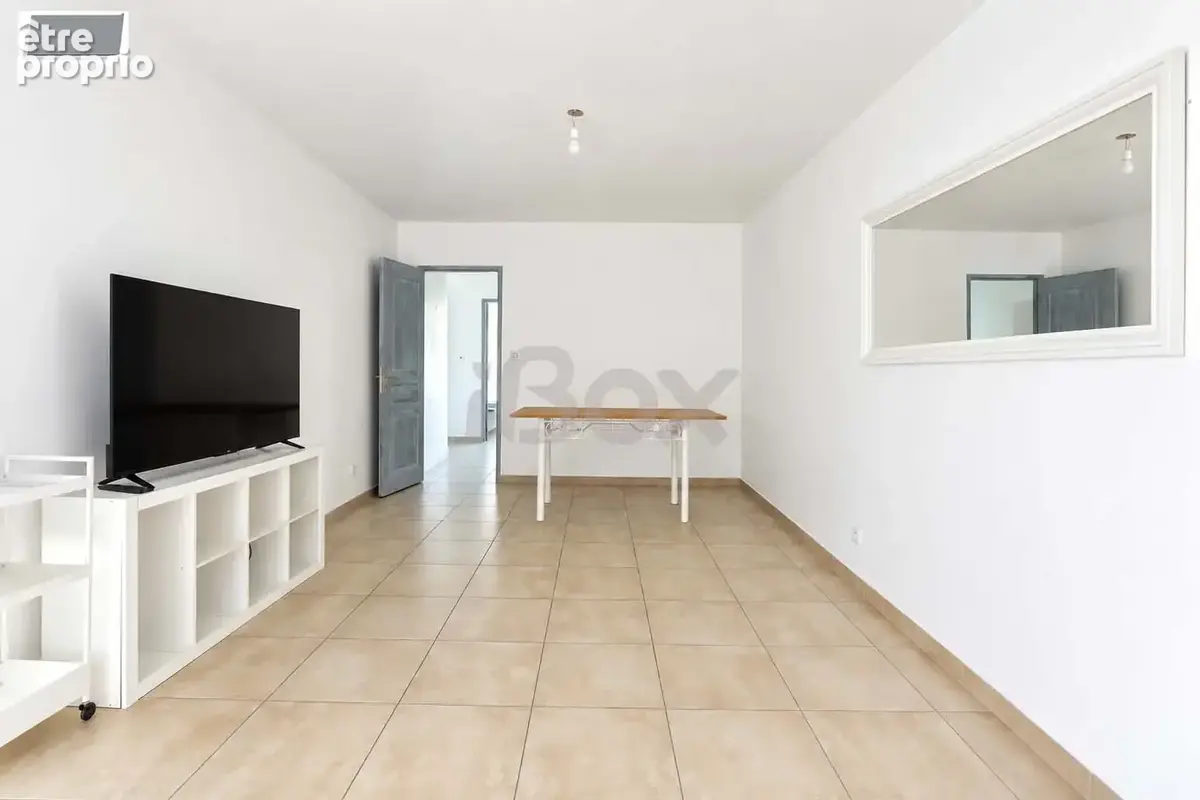 Cap brun - petit bois - grand type 2 renove - balcon - parking - cave - photo 4