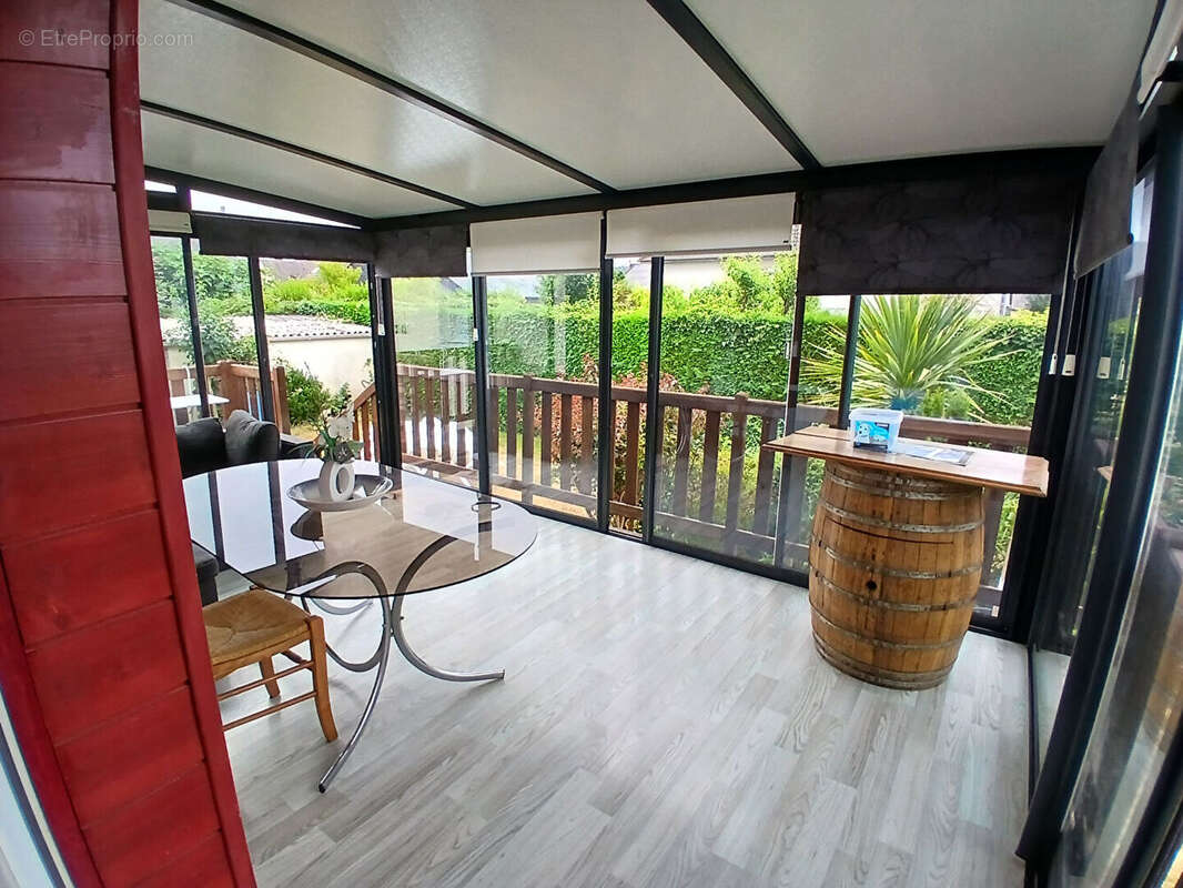 Maison SAINT BERTHEVIN 8 pièce(s) 124 m2 - photo 2