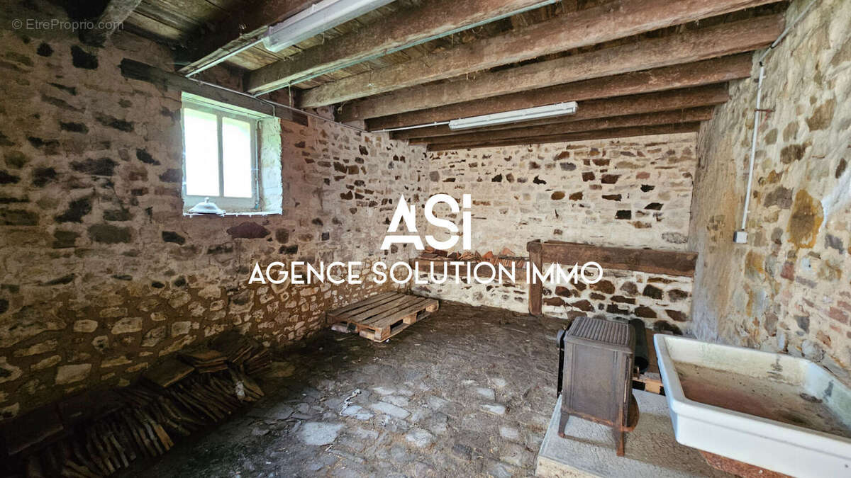 Maison à SAINT-DENIS-D'ORQUES