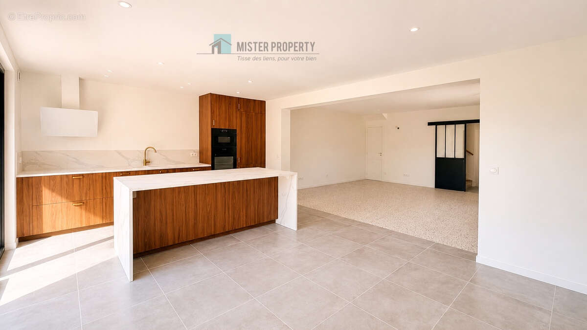 Maison Chatou / 8 pièce(s) 151 m2 / Jardin - parking - Cabanon - photo 5