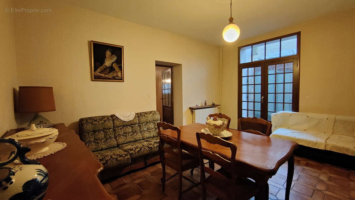 Maison à SAINT-MACAIRE