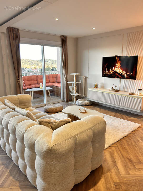 Appartement à CUERS