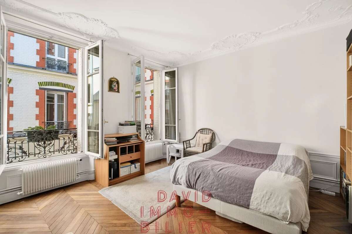 Appartement à PARIS-11E