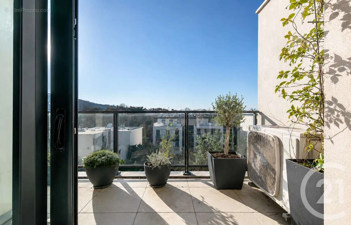 Appartement à SAINT-MAUR-DES-FOSSES