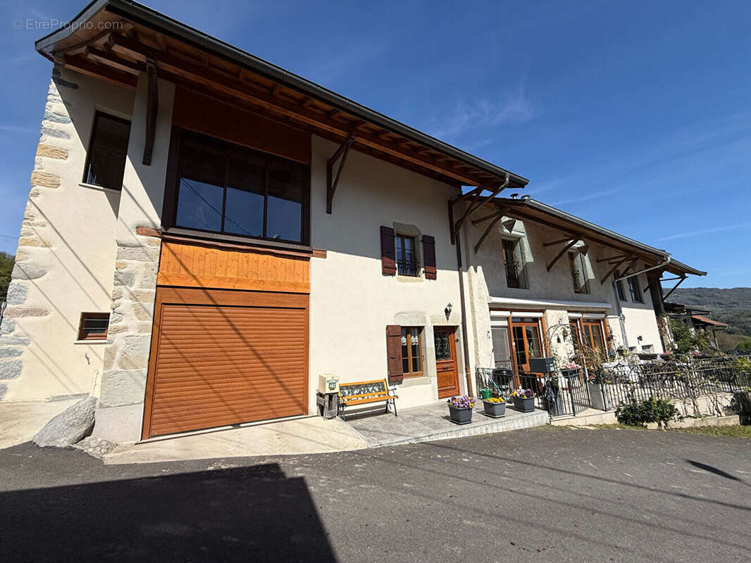 Maison à CERNEX