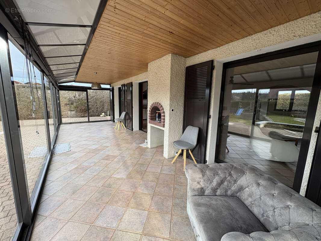 Maison à BIANS-LES-USIERS